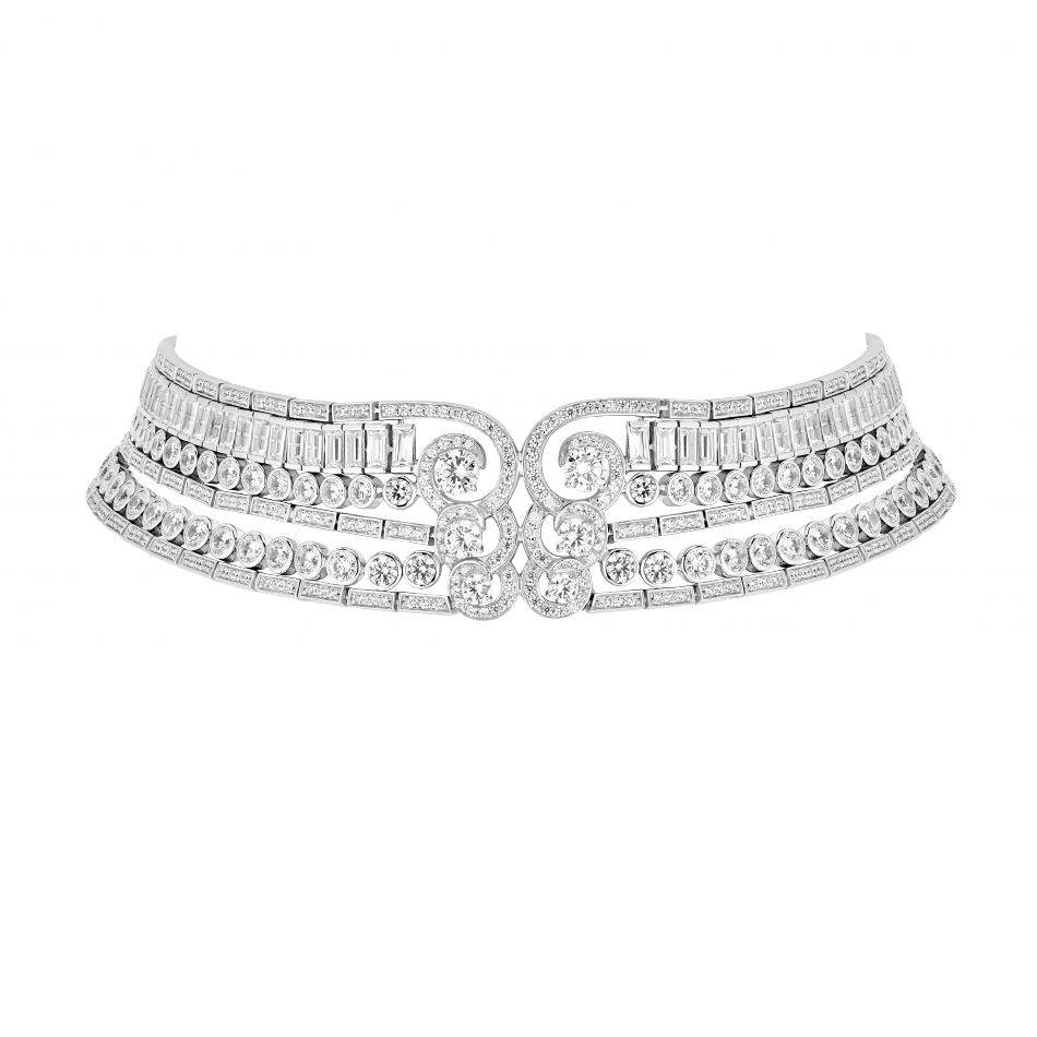 76425