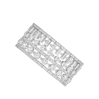 76418