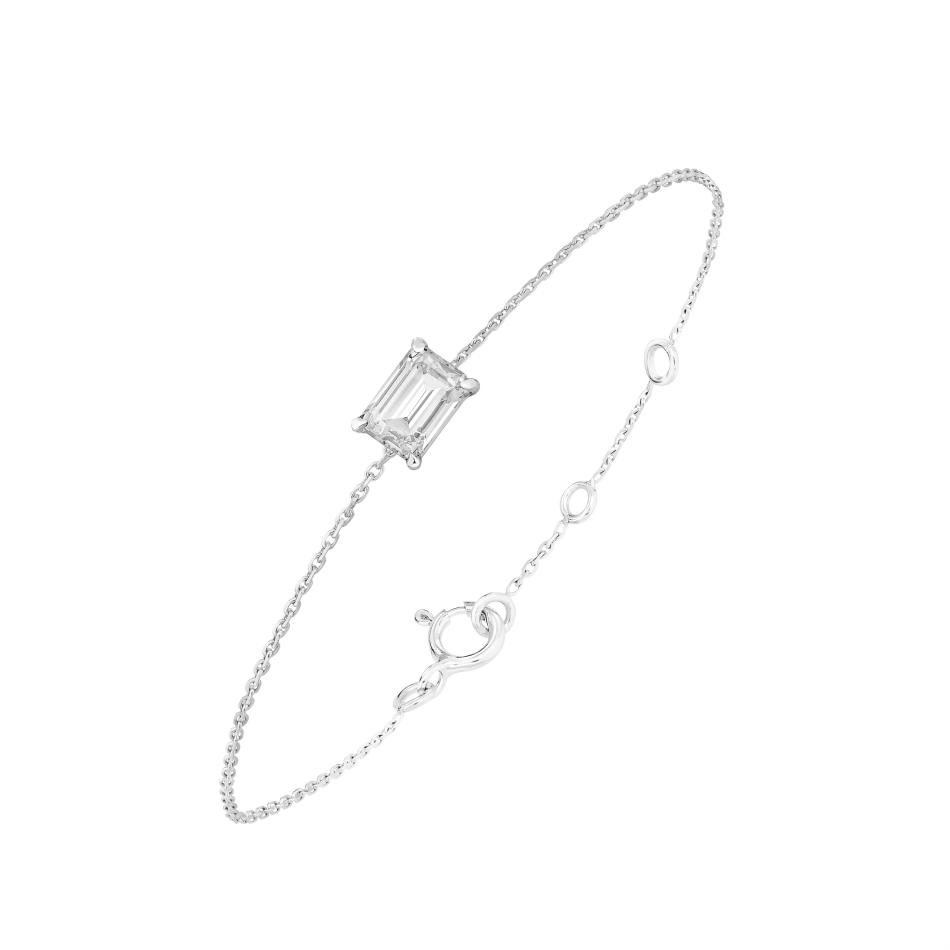 76377